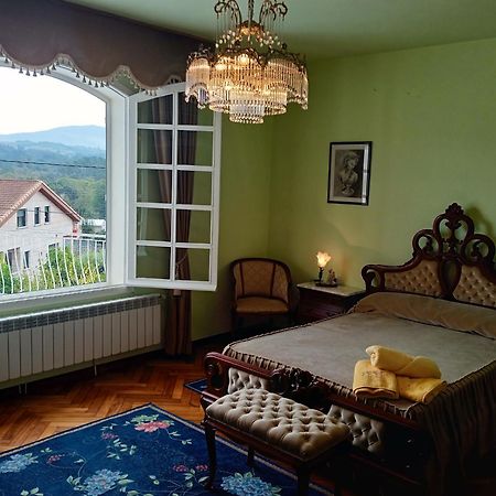Bed and Breakfast A Casa De Abelleira Ponteareas Exterior foto