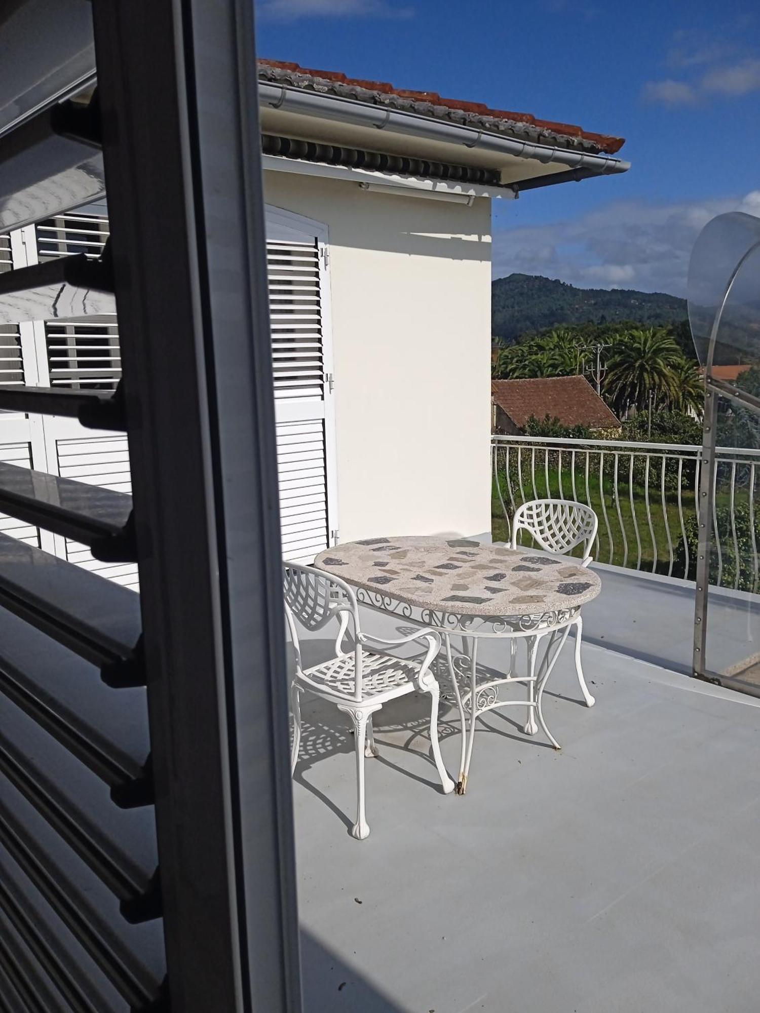 Bed and Breakfast A Casa De Abelleira Ponteareas Exterior foto