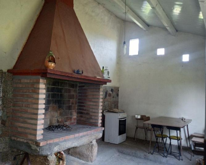 Bed and Breakfast A Casa De Abelleira Ponteareas Exterior foto